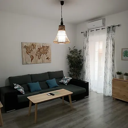 At Plaza Del Duque *