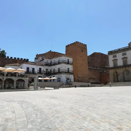 At Plaza Del Duque *