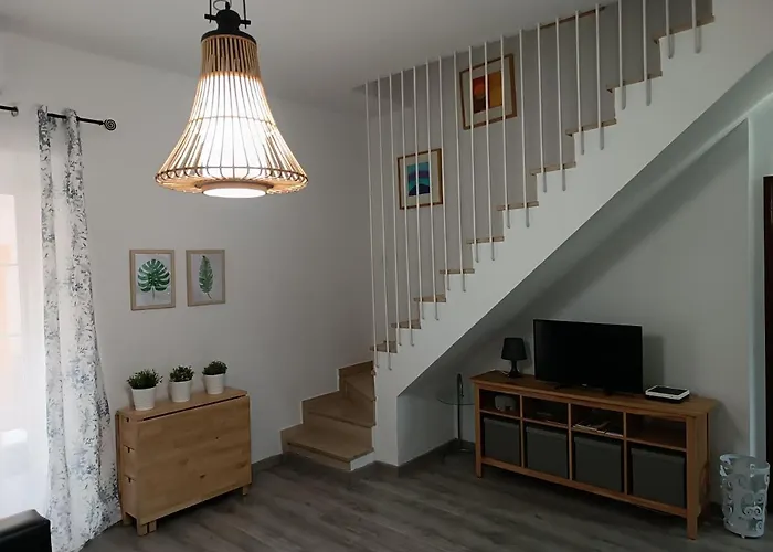 At Plaza Del Duque Apartman *